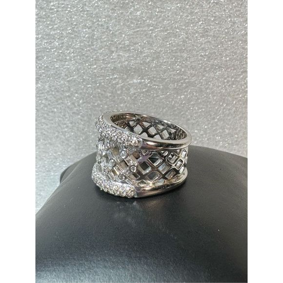 18KT White Gold Woven Design Diamond Cocktail Ring size 7.75 - Picture 3 of 10